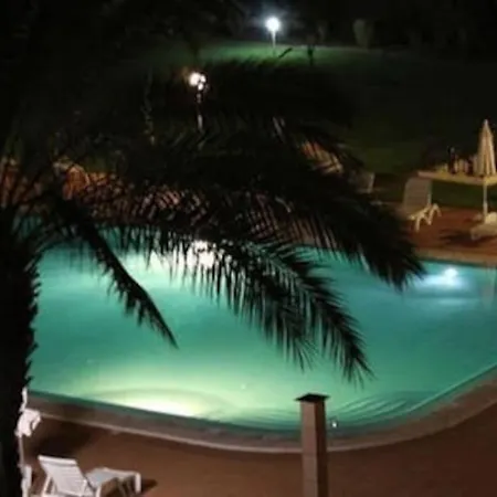 Escape With A Large Balcony And Parking