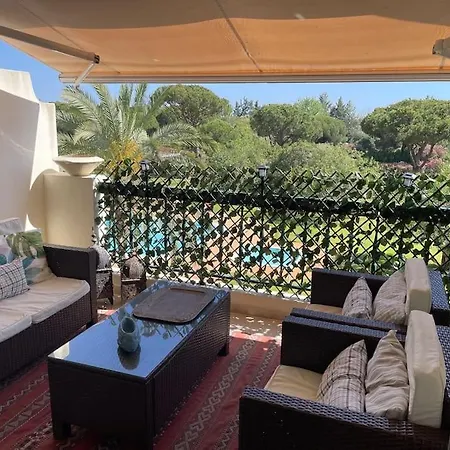 Escape With A Large Balcony And Parking Vilamoura