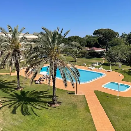 Apartmán Escape With A Large Balcony And Parking
